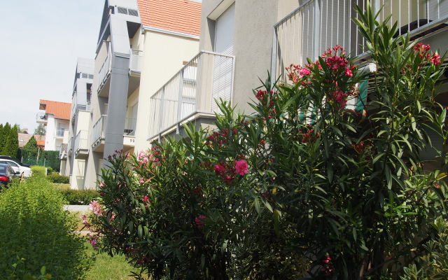 Diplomat Apartments