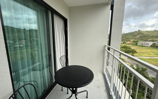 Mars Sweet Home Phuket Apartments