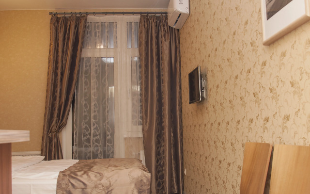 Апартаменты студия 3 Исполкомская 4-6