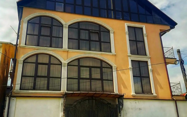 Lilo Guest house