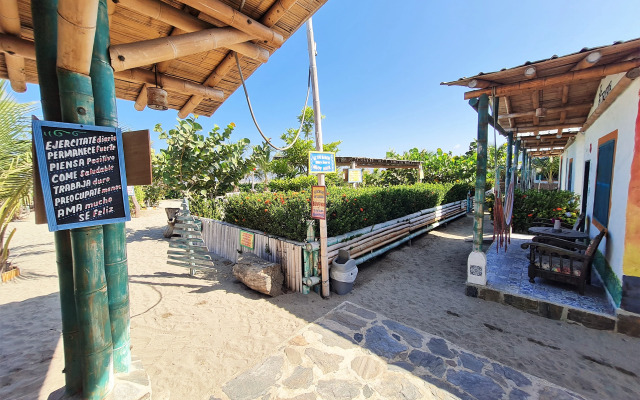 Ночлег и завтрак (B&B) Chevere Beach Hotel Frente Al Mar