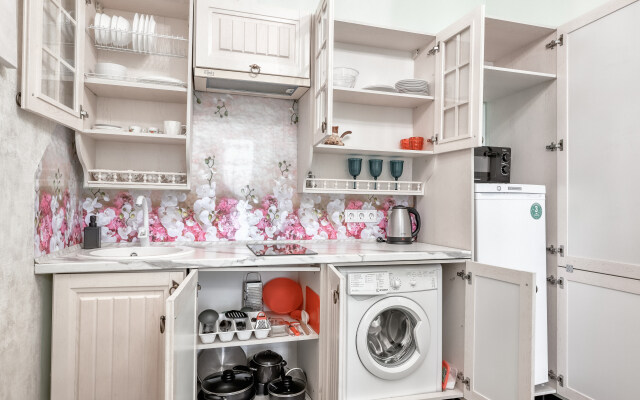 Krasivyi v stile "Provans" u morya v ZhK "Barselona Park" Apartment