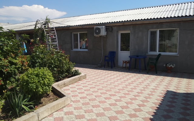 Ariadna Guest House