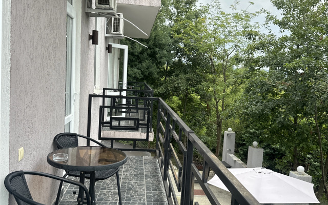 Premyer Sukhum Guest House