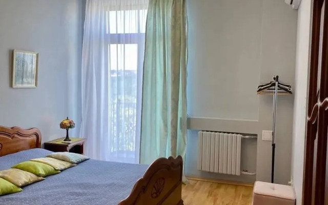 Na Prospecte Nezavisimosti 29 Flat 2-room