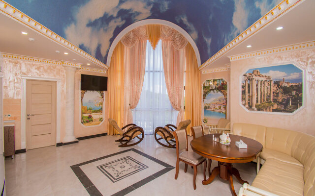 Grand Noy Hotel