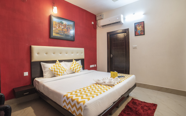 Yash Residency Assi Ghat Hotel