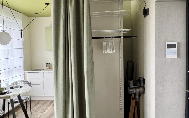 Vesna Na Baltike Flat