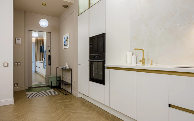Shikarnaya dizaynerskaya kvartira Flat
