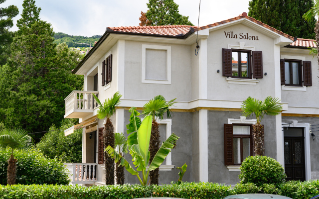 Villa Salona Apartments