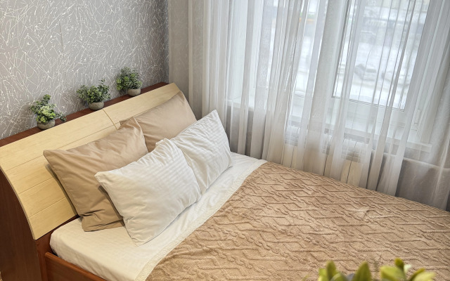 Квартира 2-комнатная с балконом на Октябрьском