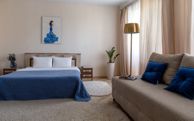 Osennyaya fantaziya vozle Modnogo kvartala Apartments