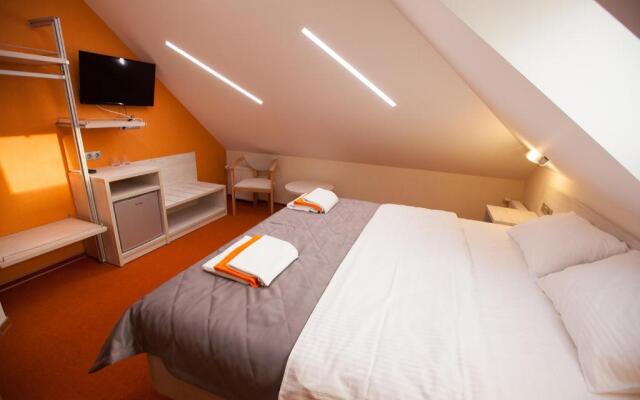 Отель Морамар