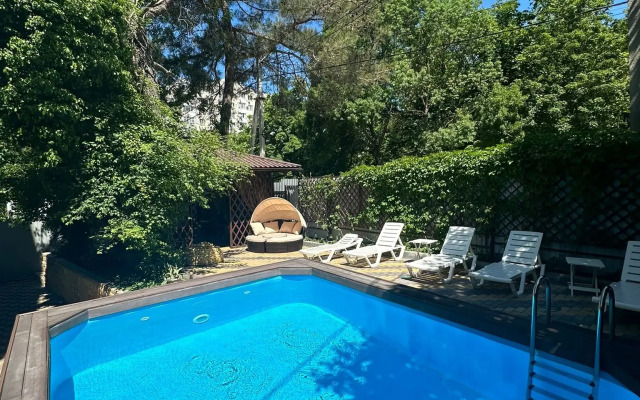 Melis Guest House