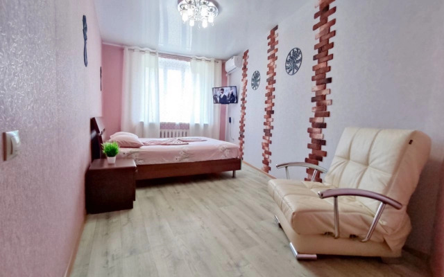 V Parkovom Pereulke 5 Flat
