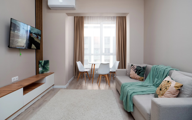Yevrodvushka S Potryasayuschim Vidom Na Gorod Flat