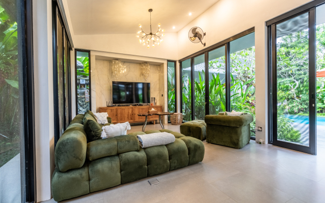 Chakola with Koi Pond Villa