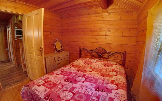 Kottedzh v Vyalkah Private House