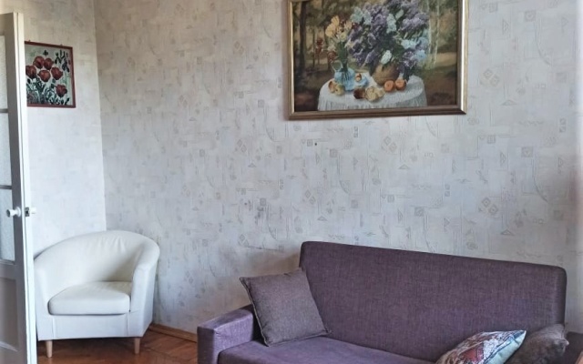Tikhaya dvushka na Moskovskom Flat