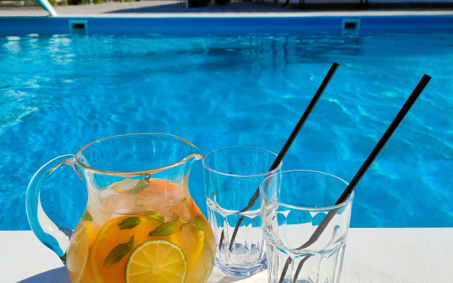 Amra Sunrise Apartments