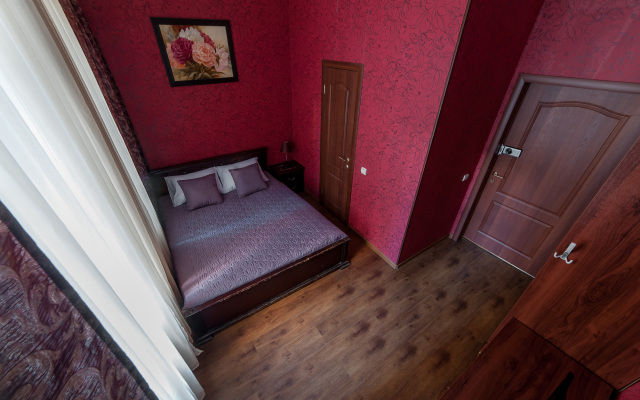 Na Vasileostrovskoy Guest house