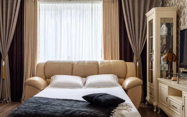 Dvukhkomnatnye Bookingapart Komfort  U Korolevskikh Vorot Apartment