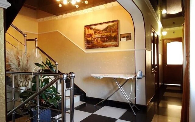 Nash Hotel Guest House