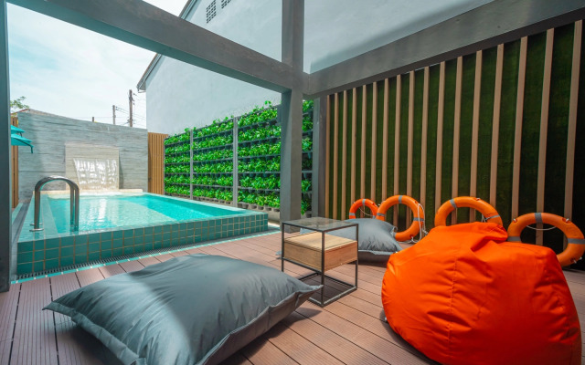 Recenta Style Phuket Town