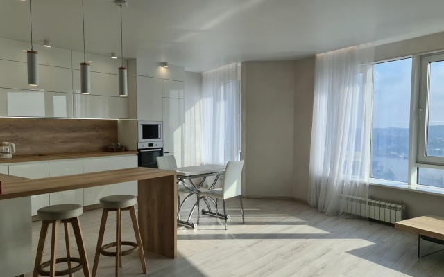 V Tsentre S Vidom na More Flat