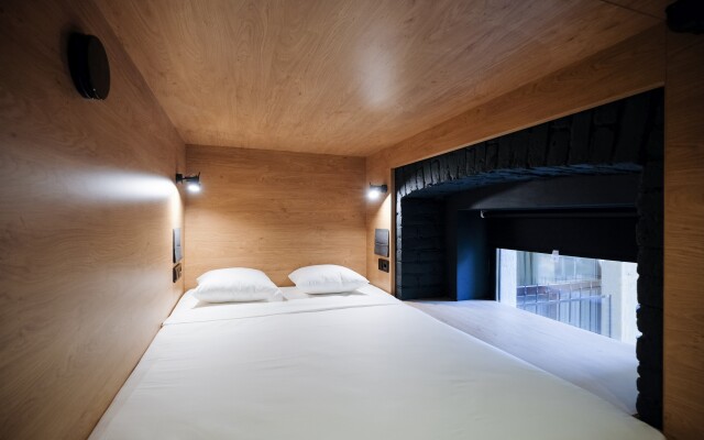 InBox Capsule Hotel