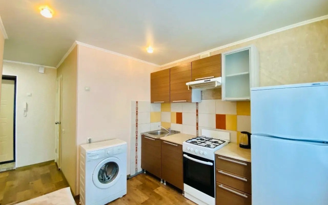 Pionerskaya 18 Flat