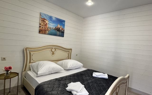 U Elviry Guest house