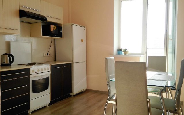 U Metro Partizanskaya, Ulitsa Surikova, 3 Apartments