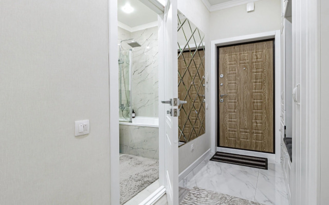 Svetlye I Uyutnye Ryadom S Botanicheskim Sadom Apartments