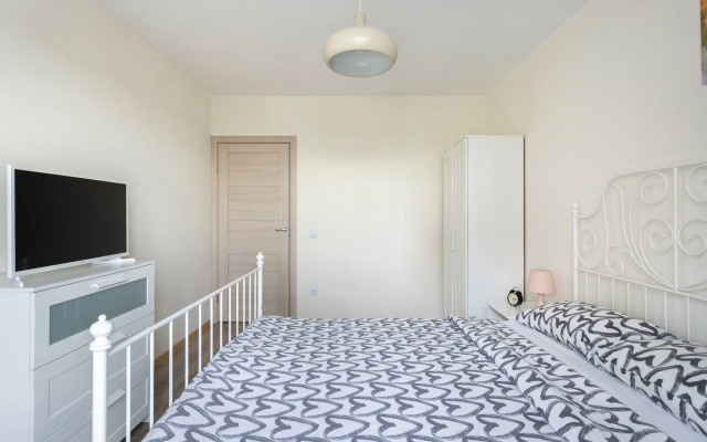 Квартира у метро Елизаровская 36