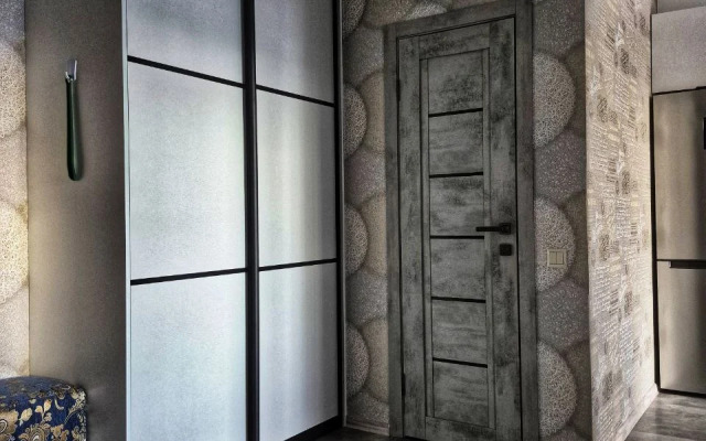 Апартаменты Двухкомнатные уютные аппартаменты на 2м этаже возле моря