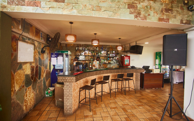 Отель Airport View