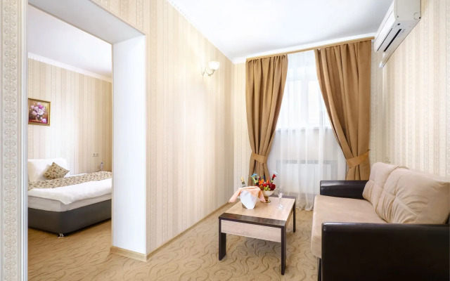 Gorki-10 Hotel