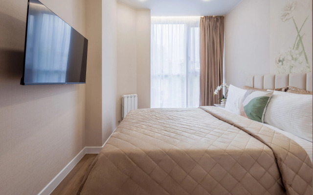 Квартира С бассейном на территории МореСолнцеАпарт