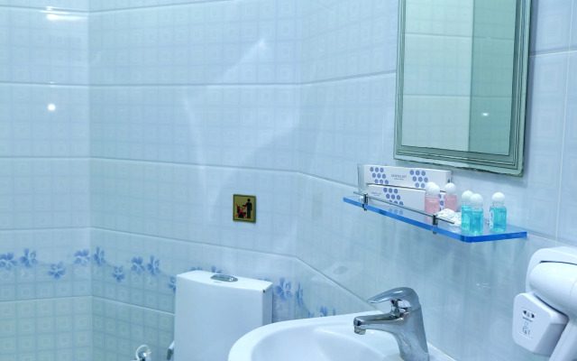 Kabir Hotel
