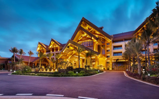 Отель La Fountain Hotel & Resort Sanya