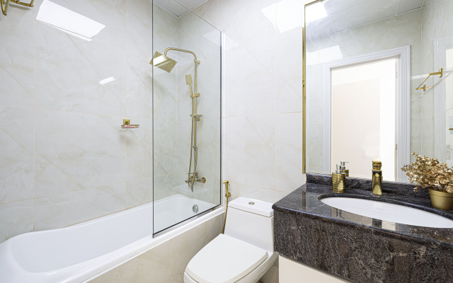 Luxury 1 Bedroom on Marina Walk Apartments