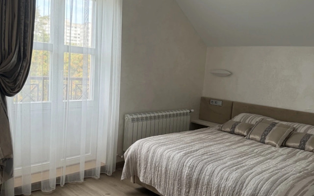 Ostrov Very Na 13 CHelovek SPA kompleks Bania Na Drovakh Bassein Guest House