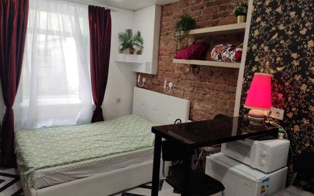 Na Italyyanskoy 37/18 Flat