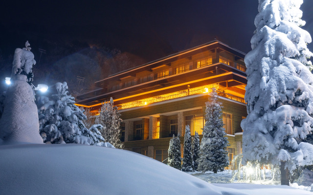 Отель Qafqaz Tufandag Mountain Resort