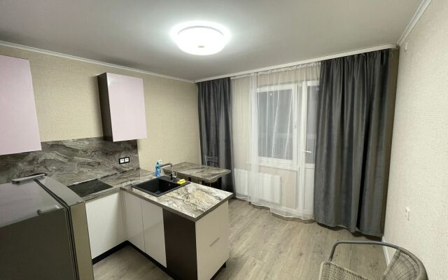 S 2 Komnatami Na 16 Etazhe Apartments