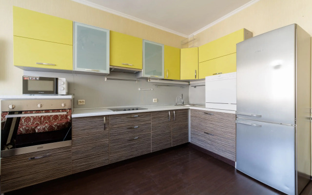 S 3 Spalnyami Na Moiseenko 5 - 8 Chelovek Apartments