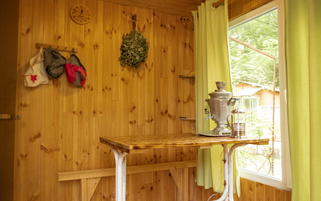 Yug Turist Guest house
