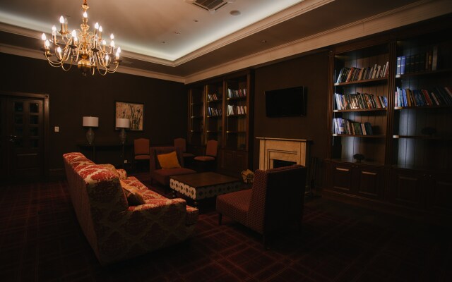 Klubny Dom Zavidovo Boutique Hotel