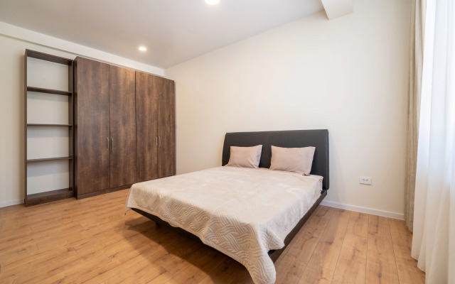Trehkomnatniye Niabi Loft Apartments